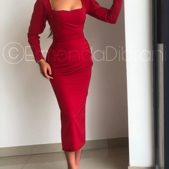 Dinner Gown - Picture 6 of 9